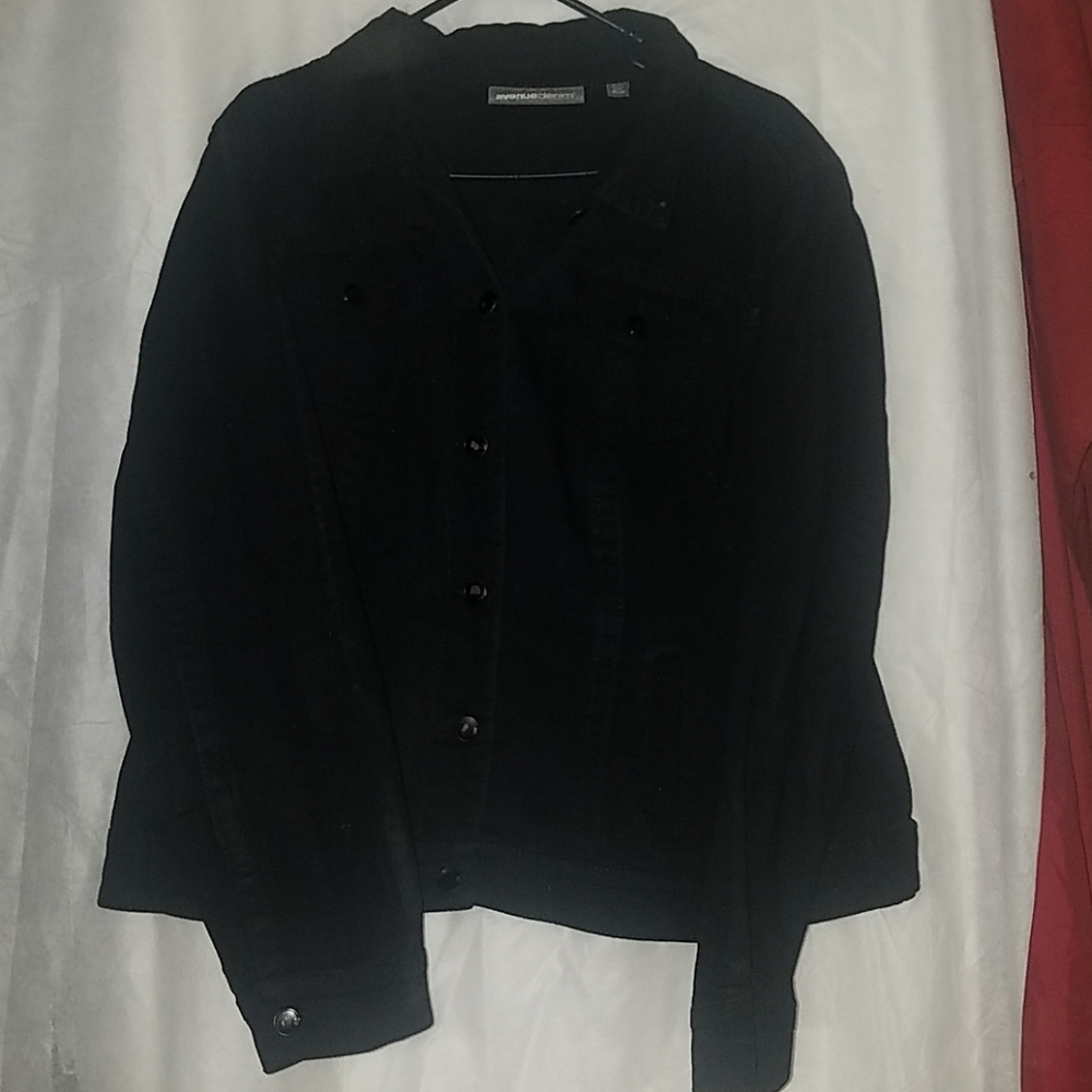Avenue Black JeanJacket